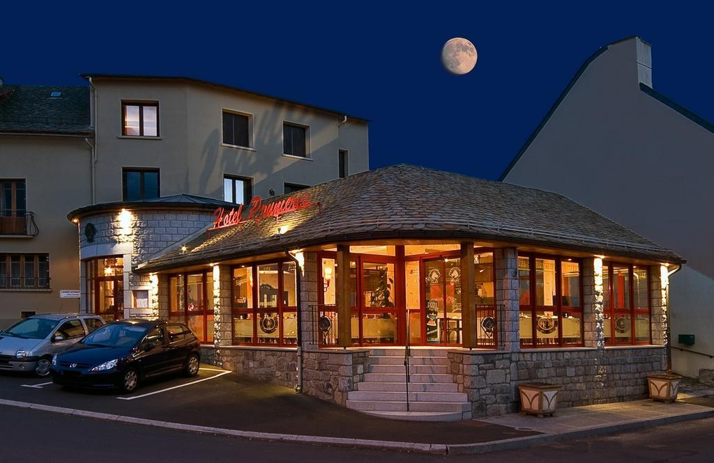 Hotel Restaurant Prunieres Aumont-Aubrac Bagian luar foto